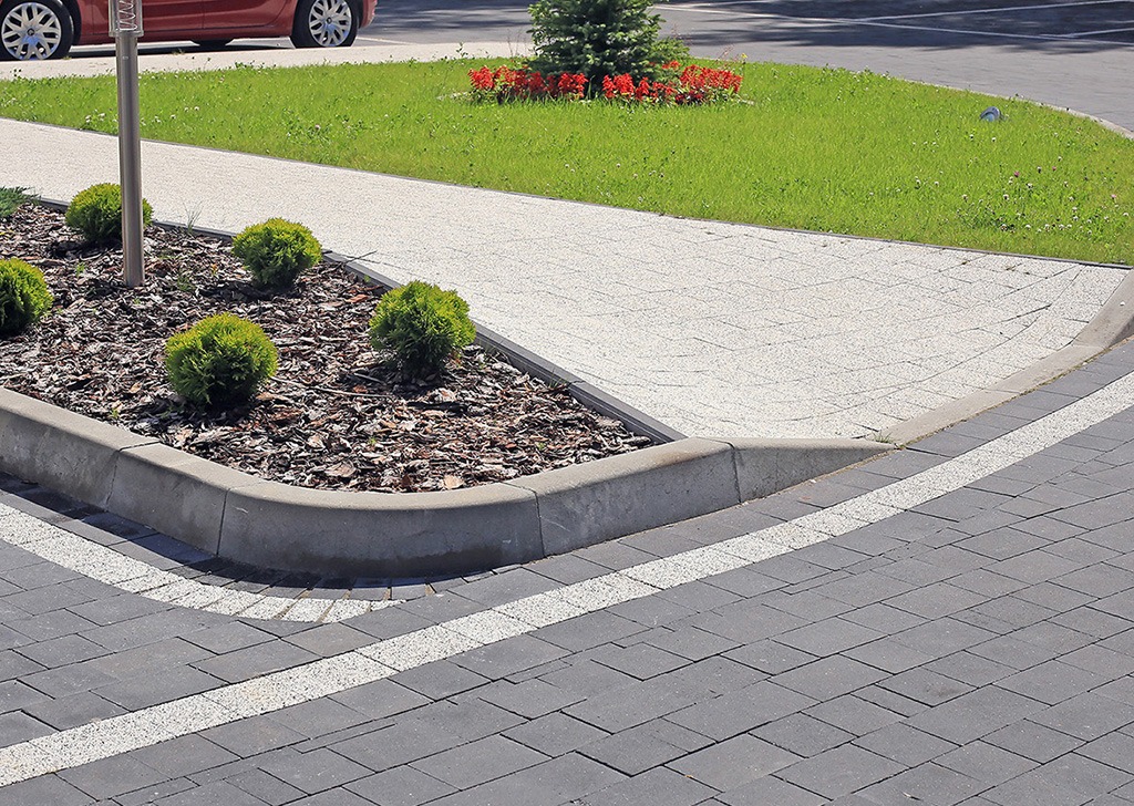 KRA-POL-KRA-0--15-0_2 Krawęznik trapezowy - obrazek 1