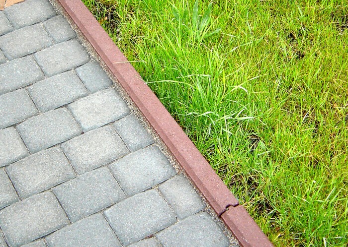 Obrzeże trawnikowe - obrazek 3